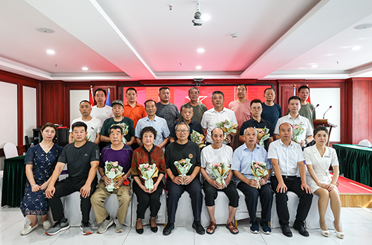 八一建军节 致敬最可爱的人 莲湖区枣园街道优待证首发仪式在我院举办